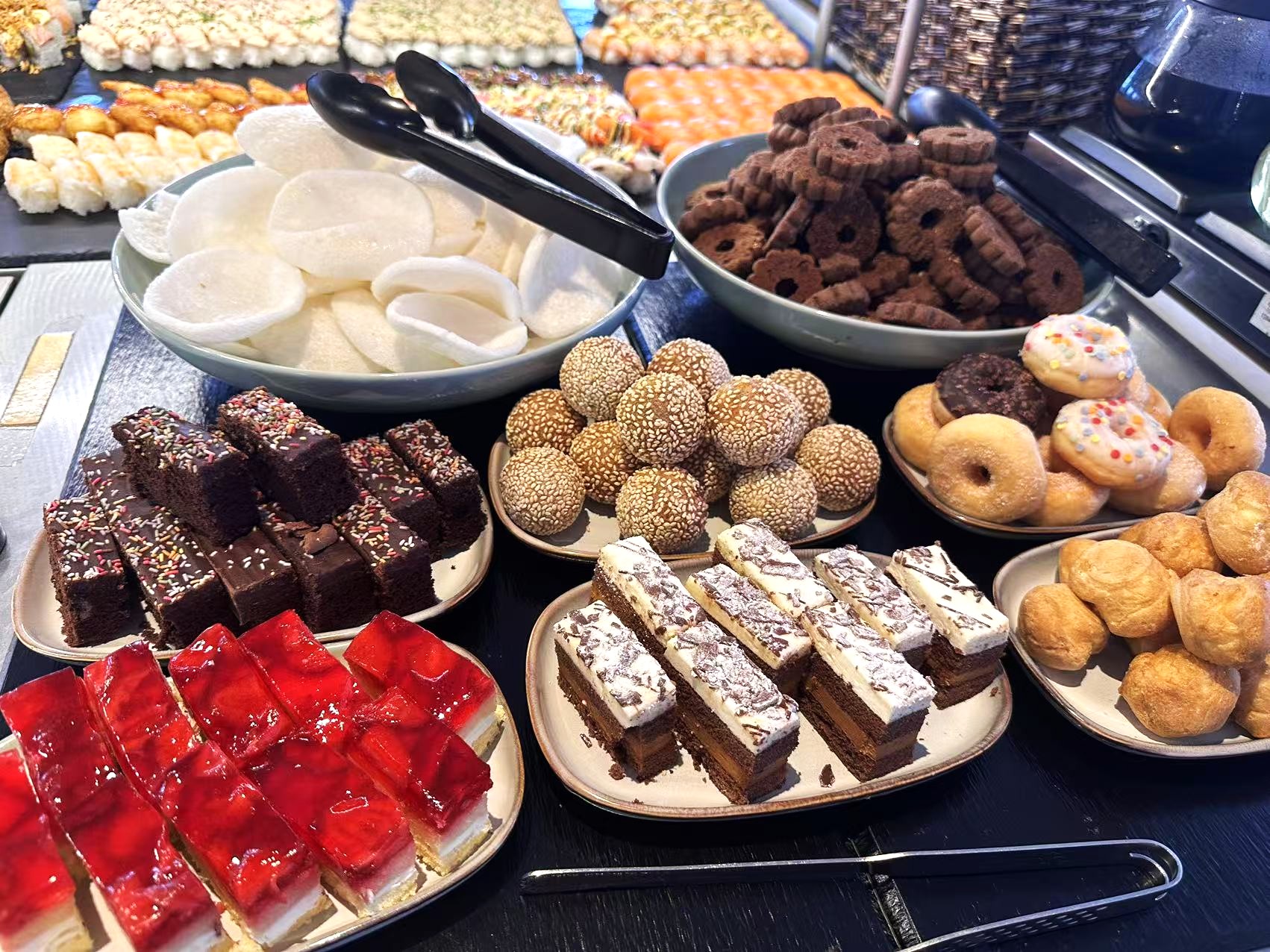 Salad & Desserts